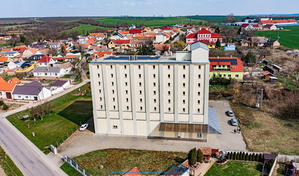 Prodej kanceláře 3 355 m², Želetice – náhled fotky 4