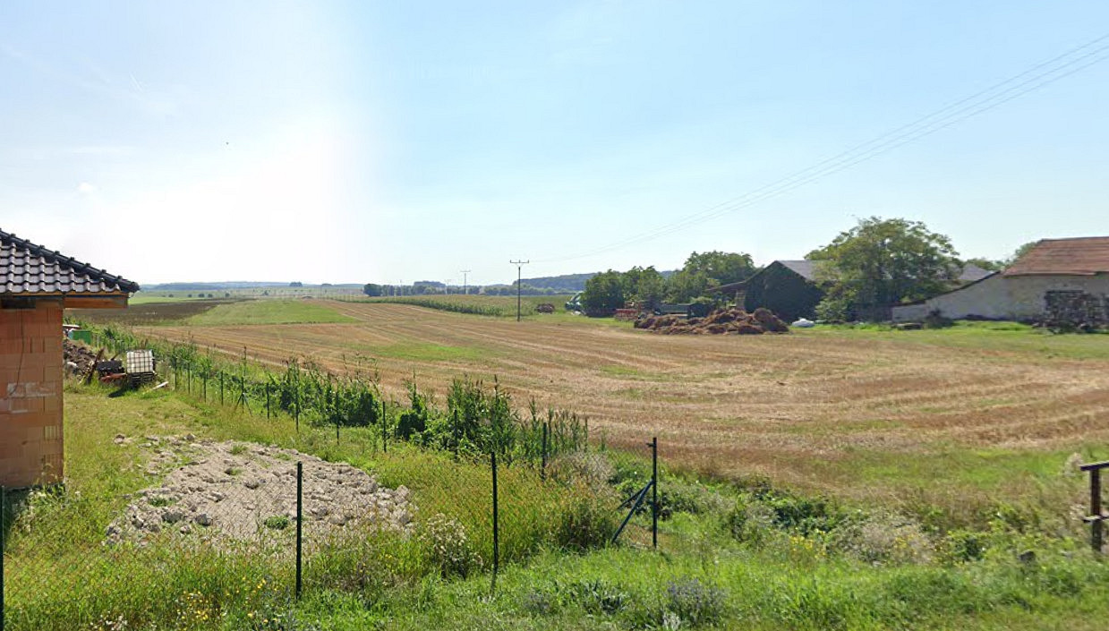 Prodej stavebního pozemku 1 964 m²