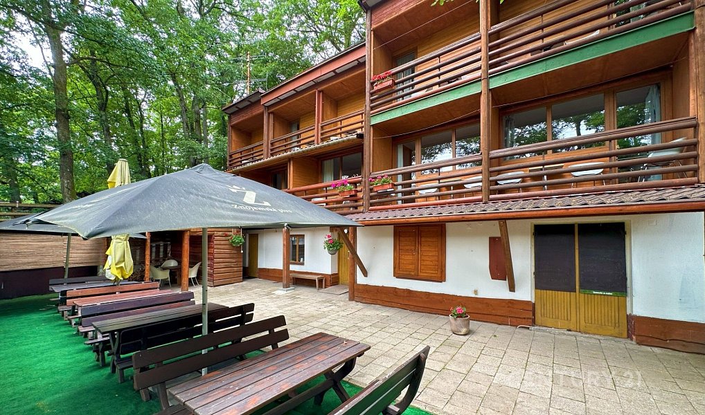 Prodej ubytovacího objektu 350 m², Bítov – náhled fotky 27