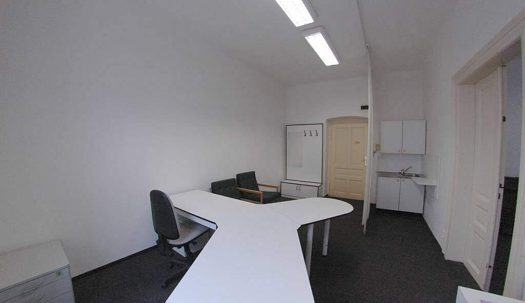 Pronájem kanceláře 42 m² – fotografie 4