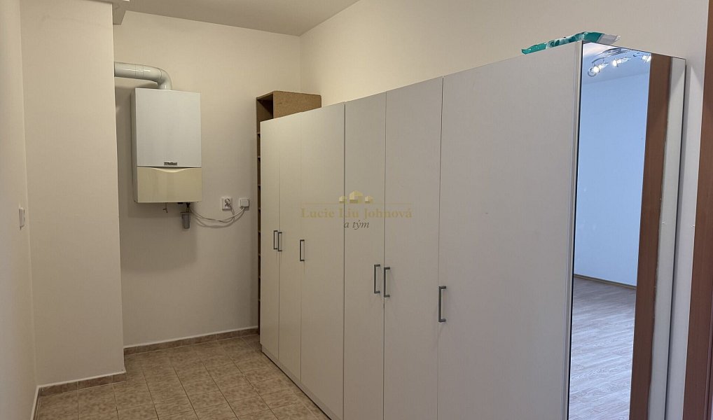 Prodej bytu 2+kk 46 m², Praha – náhled fotky 6