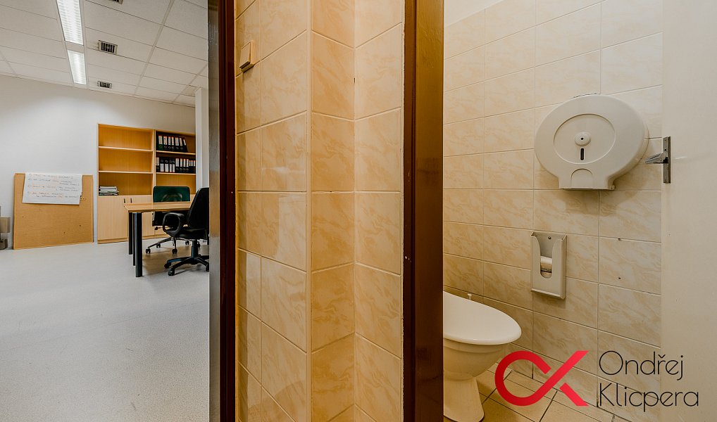 Pronájem kanceláře 44 m², Praha – náhled fotky 11