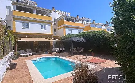 Prodej domu 216 m² s pozemkem 321 m², Calahonda, Španělsko