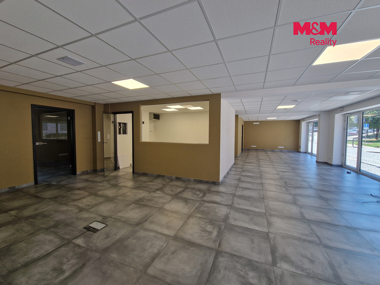 Pronájem obchodních prostor 139 m² – fotografie 3