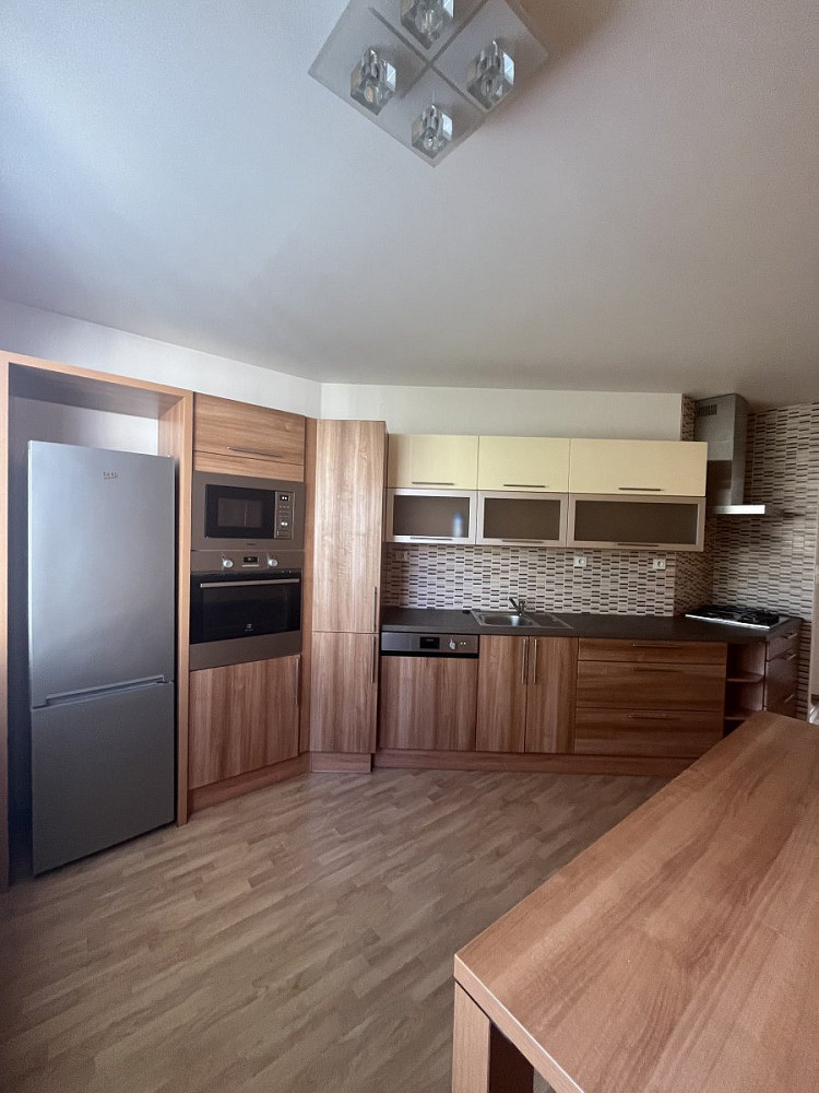 Pronájem bytu 3+1 78 m² – fotografie 2