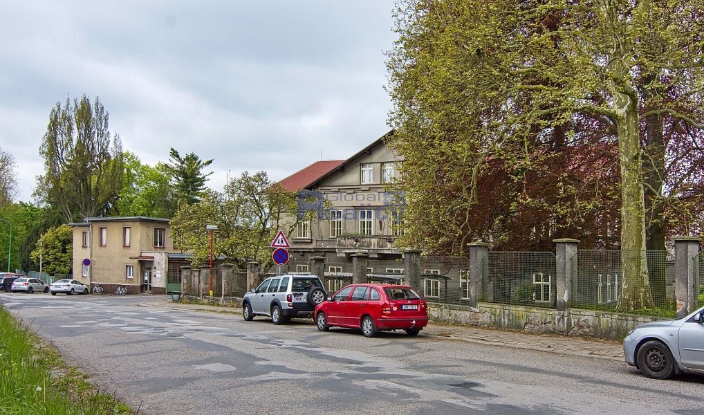 Prodej výrobních prostor 8 200 m², Jaroměř – náhled fotky 9
