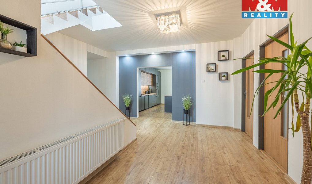 Prodej domu 210 m² s pozemkem 367 m², Vinařice – náhled fotky 9