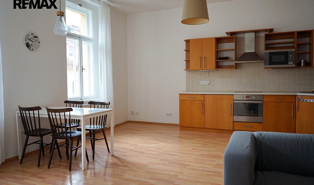 Pronájem bytu 2+kk 56 m², Praha – náhled fotky 2