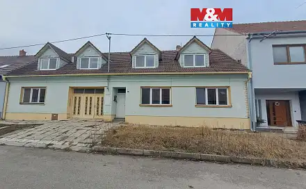 Prodej domu 358 m² s pozemkem 563 m², Revoluční, Rohatec, okres Hodonín