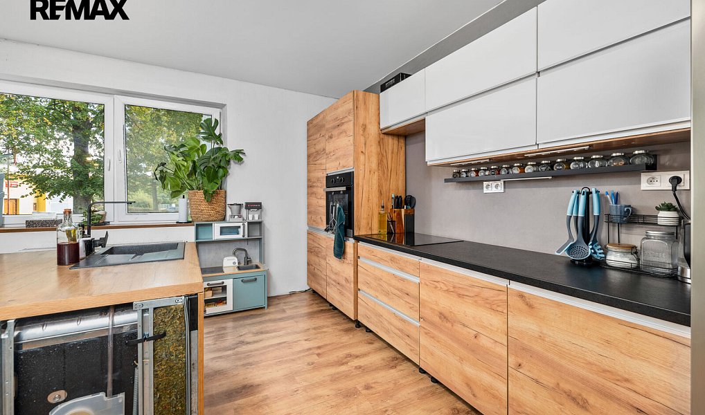 Prodej domu 226 m² s pozemkem 1 531 m², Cehnice – náhled fotky 4
