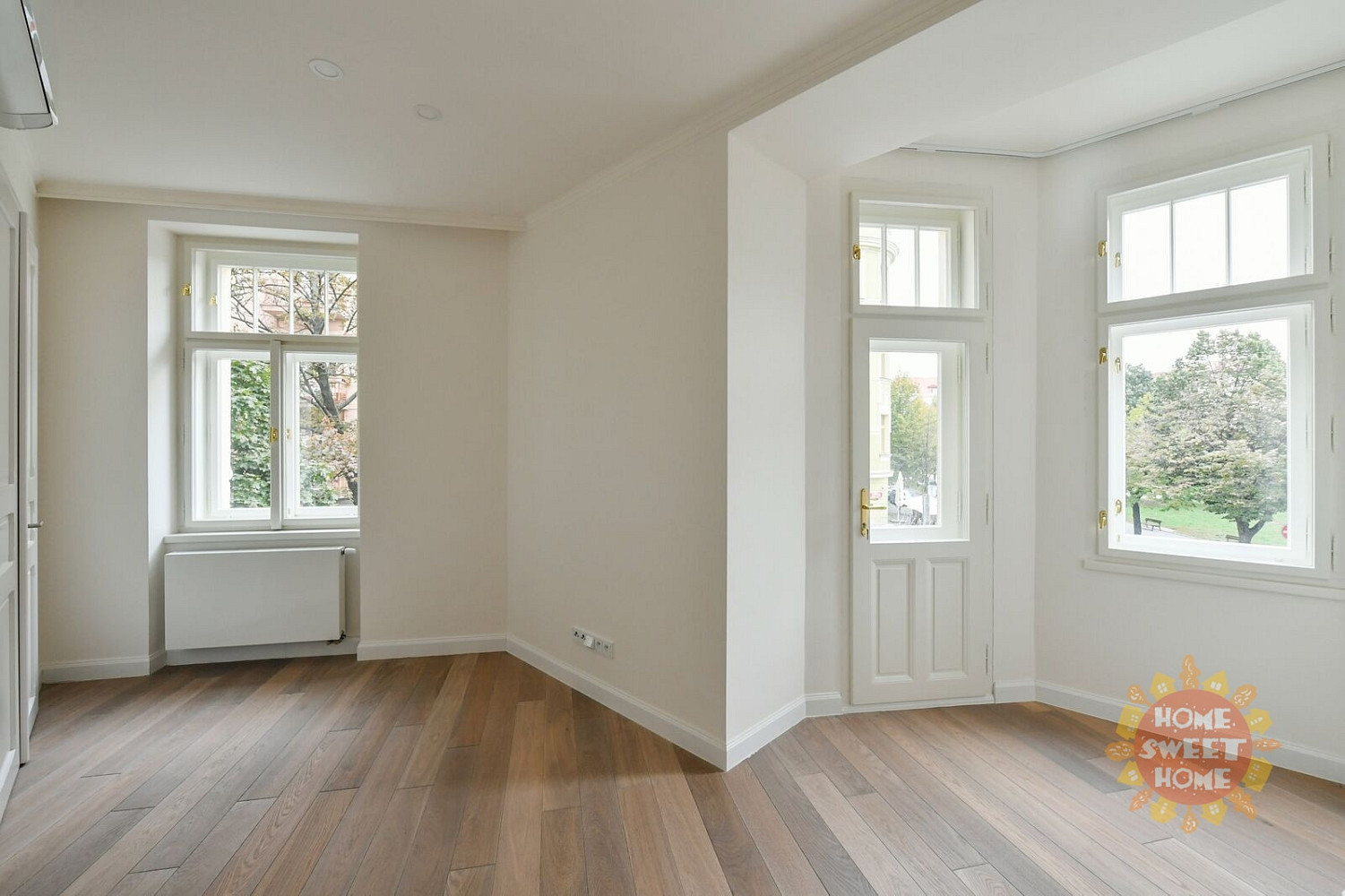 Pronájem bytu 4+kk 118 m² – pohled 2