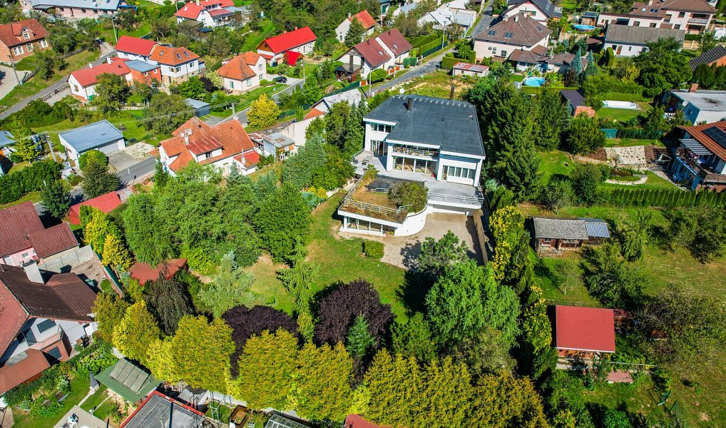Prodej domu 1 032 m² s pozemkem 2 429 m², Zlín – náhled fotky 39