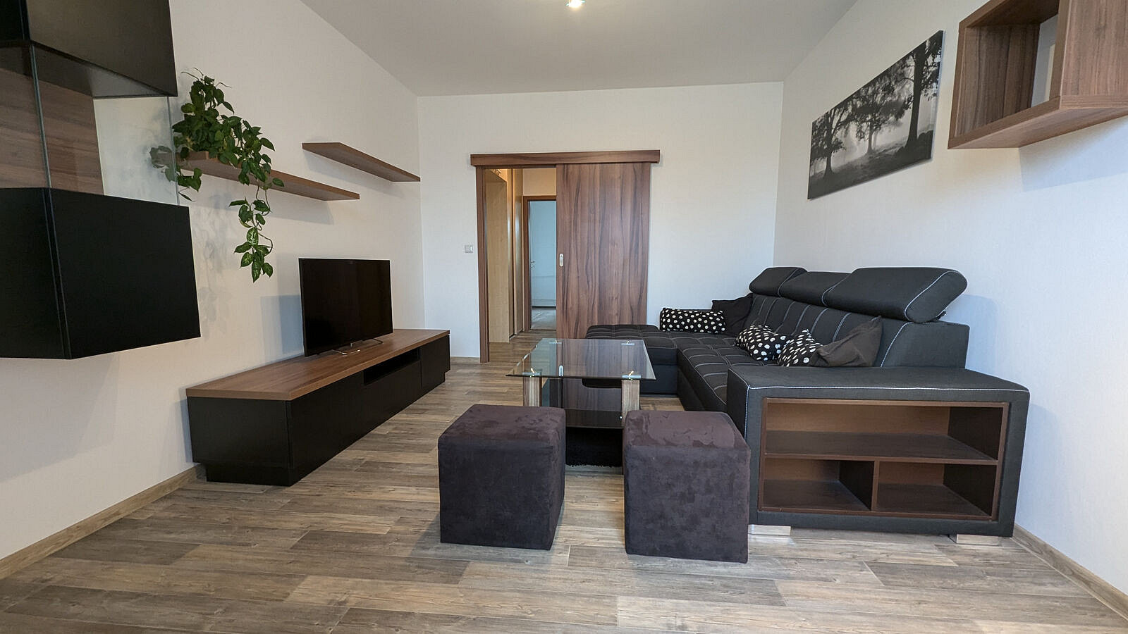 Pronájem bytu 3+1 72 m² – fotografie 2
