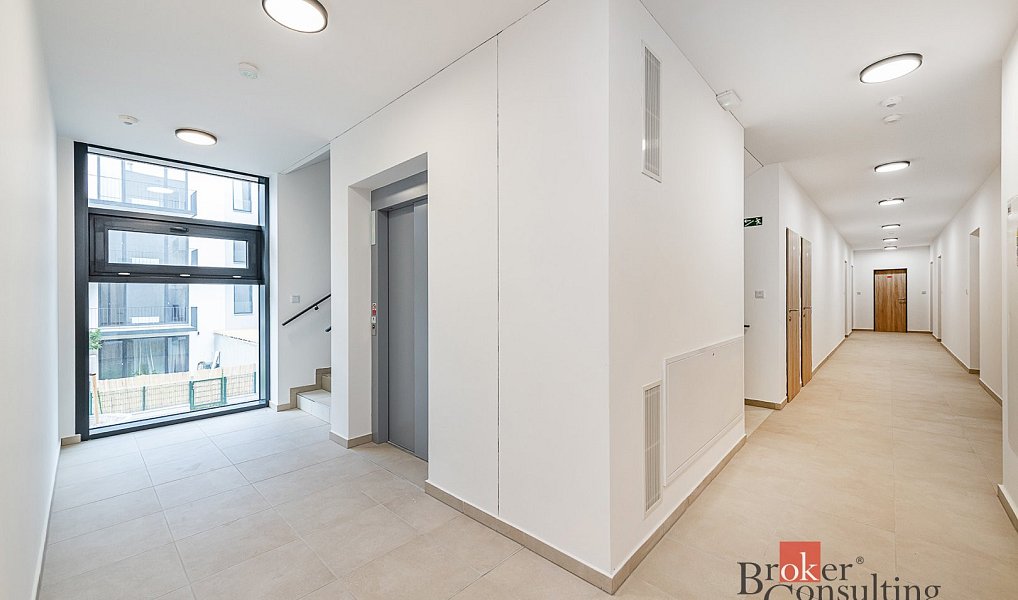 Prodej bytu 1+kk 36 m², Plzeň – náhled fotky 22