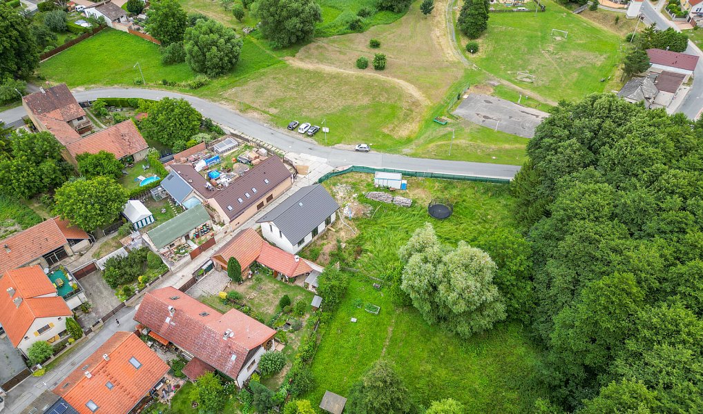 Prodej domu 169 m² s pozemkem 252 m², Hradečno – náhled fotky 32