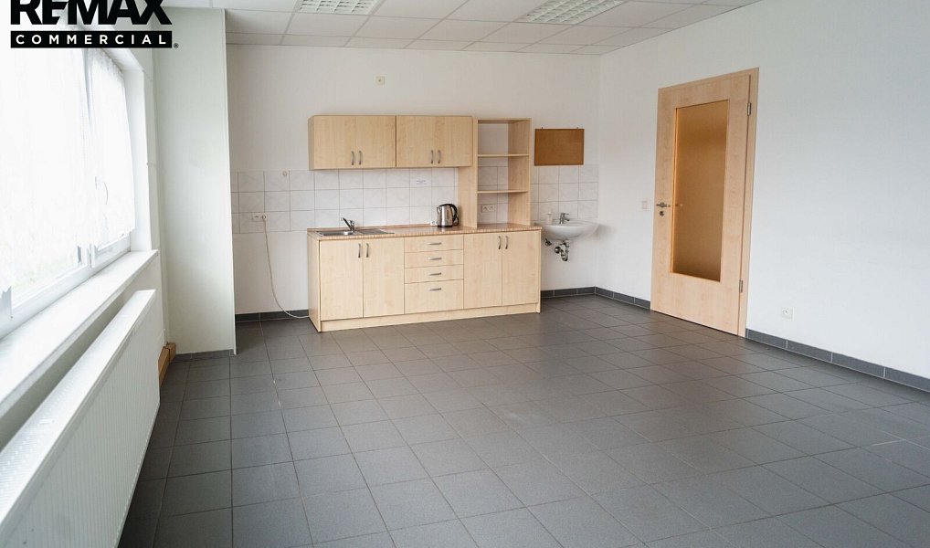 Prodej skladovacích prostor 930 m², Kadaň – náhled fotky 18