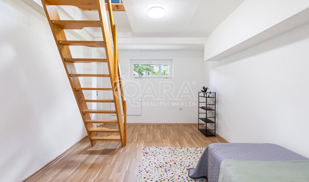Prodej bytu 2+1 88 m², Praha – náhled fotky 15