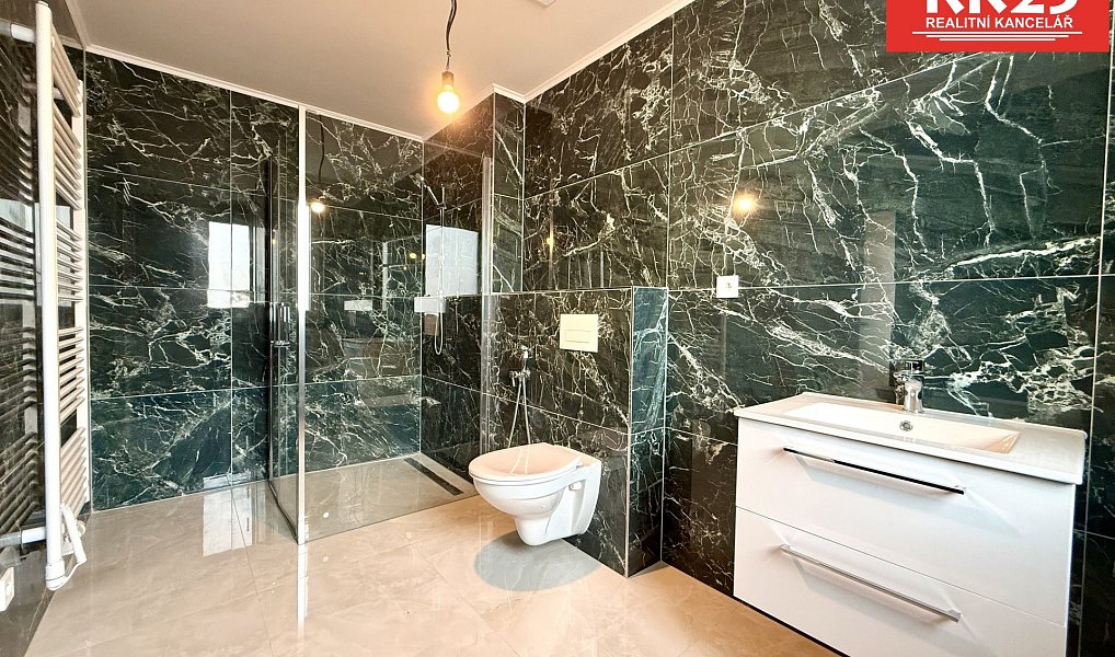 Prodej domu 200 m² s pozemkem 497 m², Velká Hleďsebe – náhled fotky 36