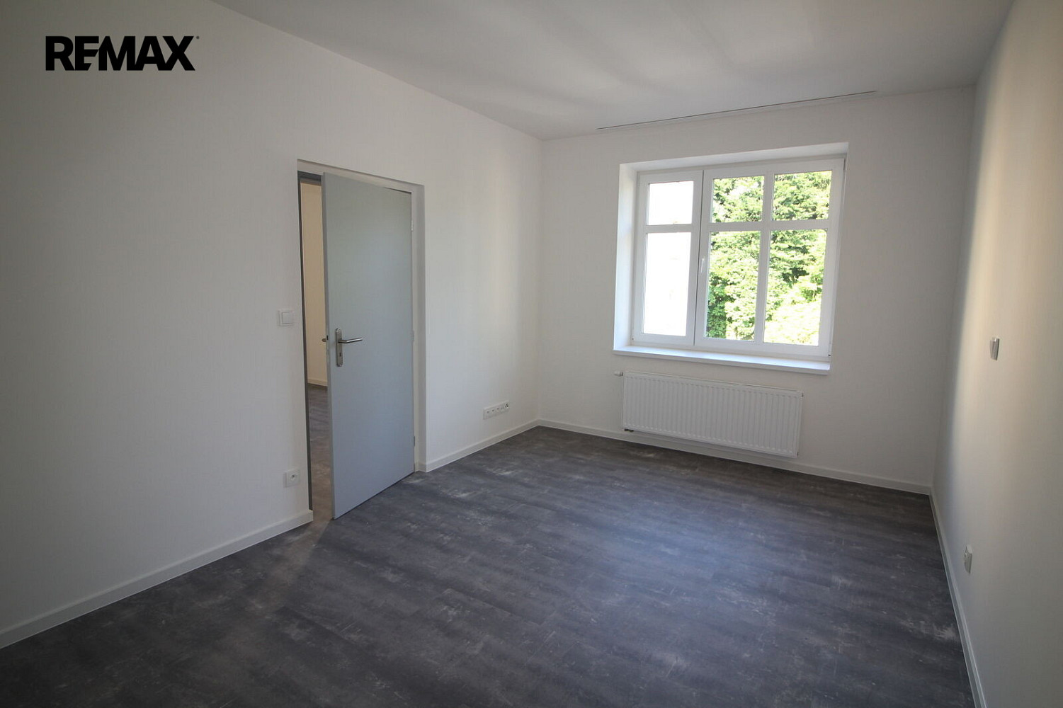 Pronájem bytu 2+kk 48 m² – fotografie 3