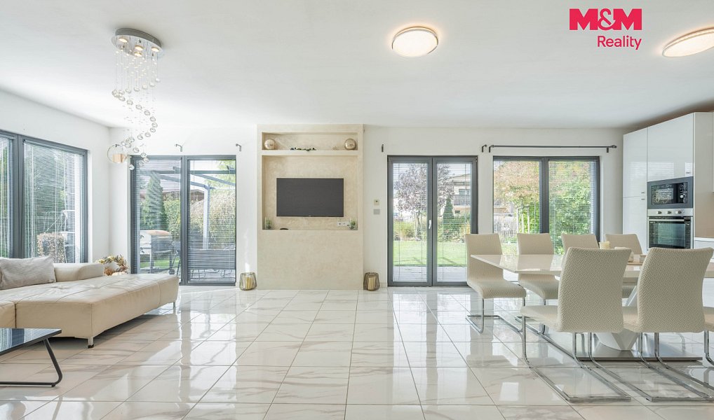 Prodej domu 96 m² s pozemkem 1 005 m², Sulice – náhled fotky 10