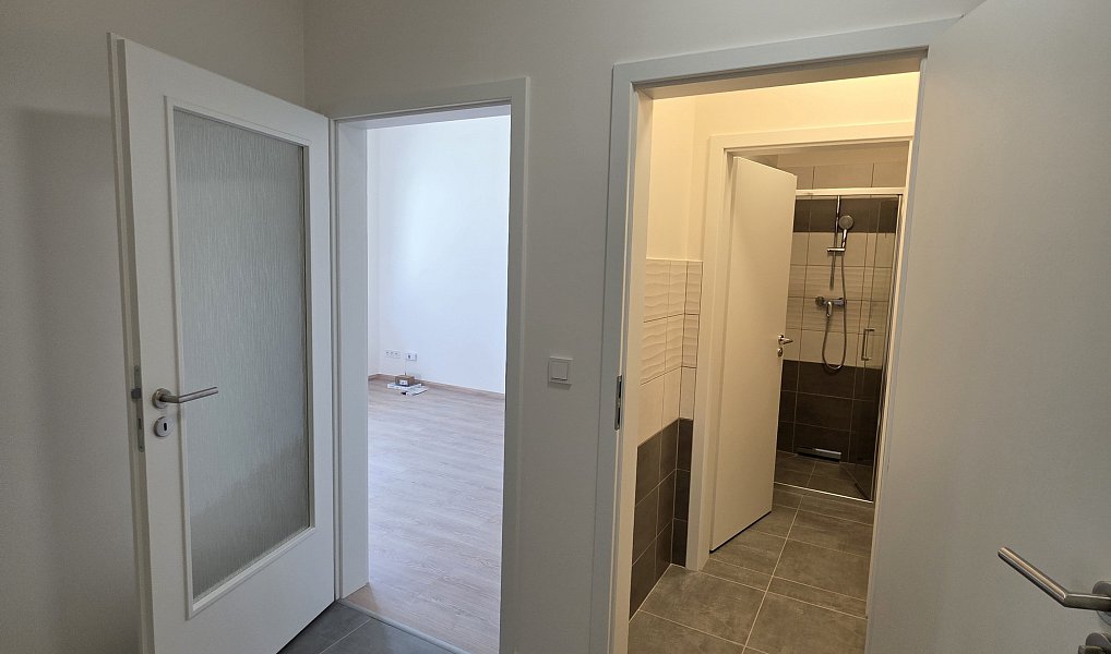Prodej bytu 2+kk 32 m², Praha – náhled fotky 14