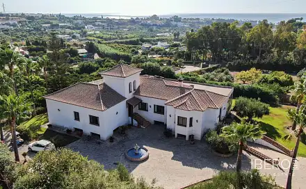 Prodej domu 562 m² s pozemkem 10 000 m², Estepona, Španělsko