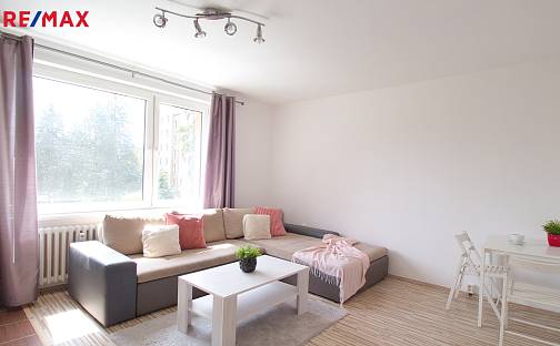 Pronájem bytu 2+kk 42 m², Tunelářů, Praha 5 - Zbraslav