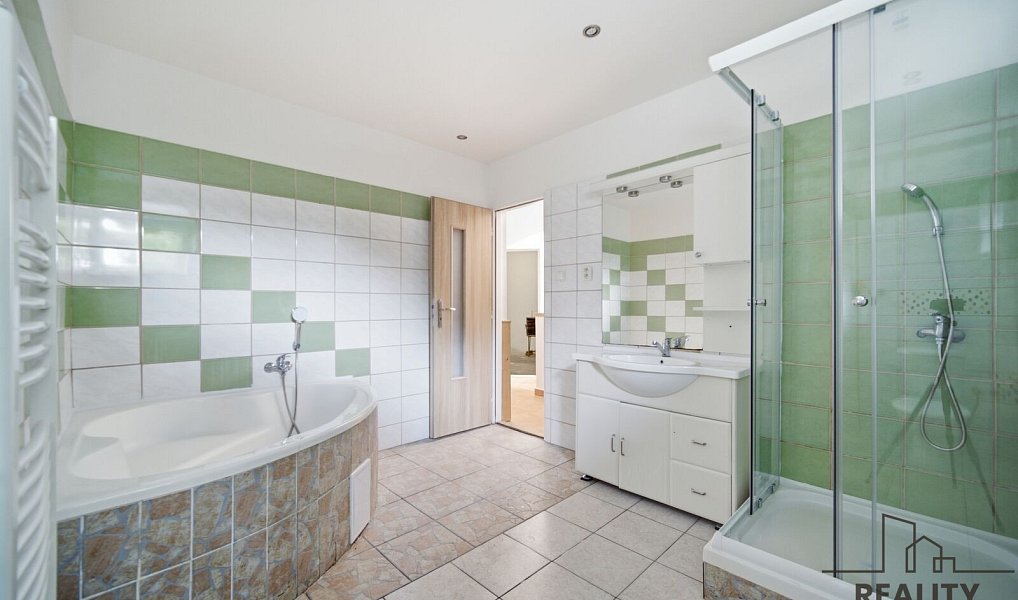 Prodej domu 137 m² s pozemkem 178 m², Chroustovice – náhled fotky 8
