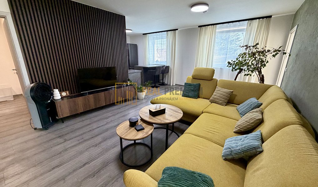 Pronájem bytu 3+kk, 71 m², Ostrožské Předměstí - Uherské Hradiště, Uherský Ostroh