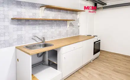 Pronájem bytu 1+1 24 m², U lipky, Lány, okres Kladno