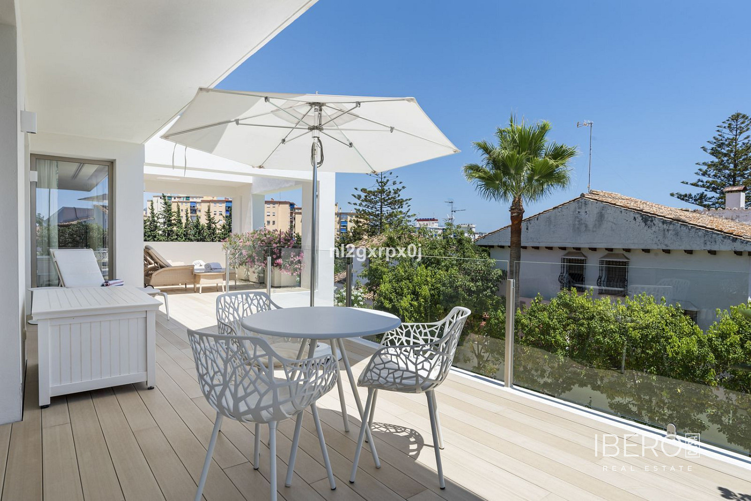 Prodej domu 399 m² s pozemkem 553 m² — photo 2