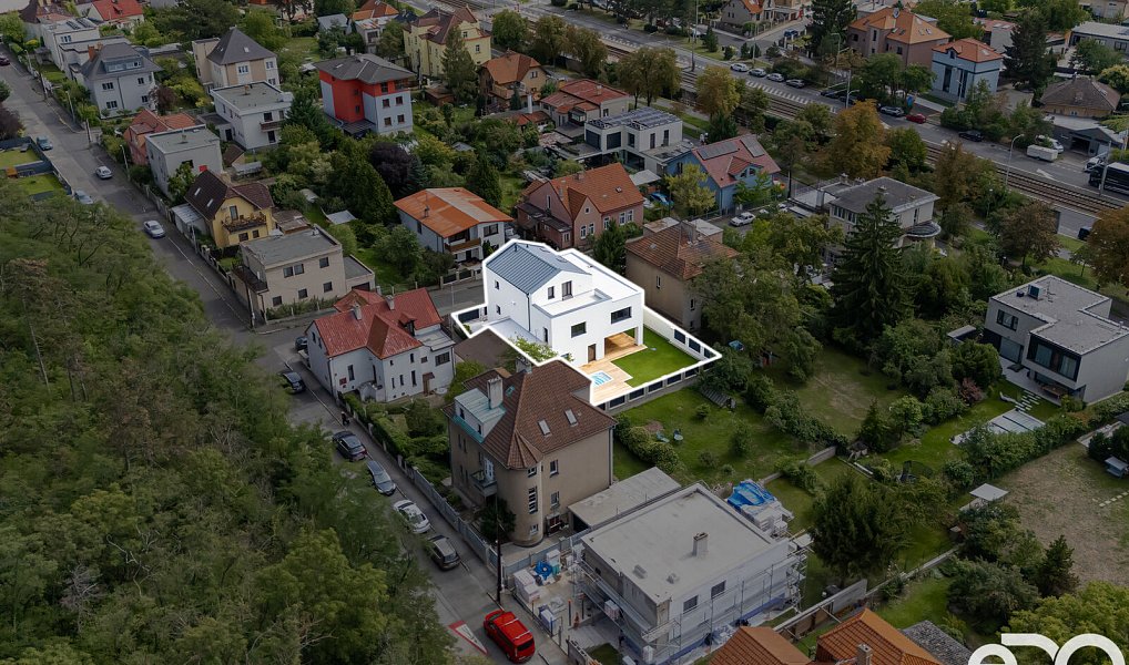 Prodej domu 375 m² s pozemkem 485 m², Praha – náhled fotky 30