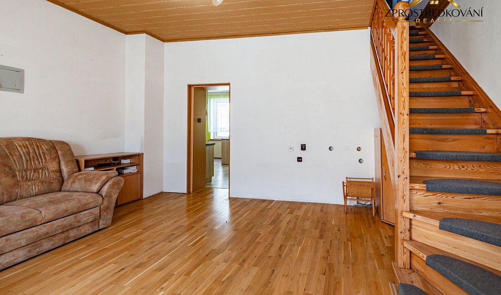 Prodej domu 259 m² s pozemkem 605 m², Kraslice – náhled fotky 6