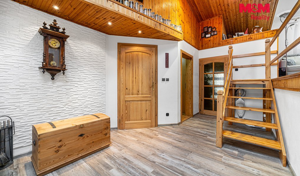 Prodej domu 130 m² s pozemkem 270 m², Kadaň – náhled fotky 2