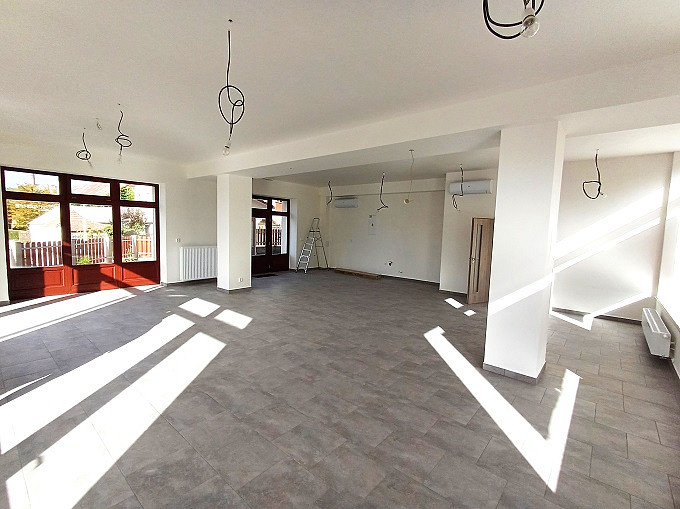 Pronájem obchodních prostor 115 m² – fotografie 5