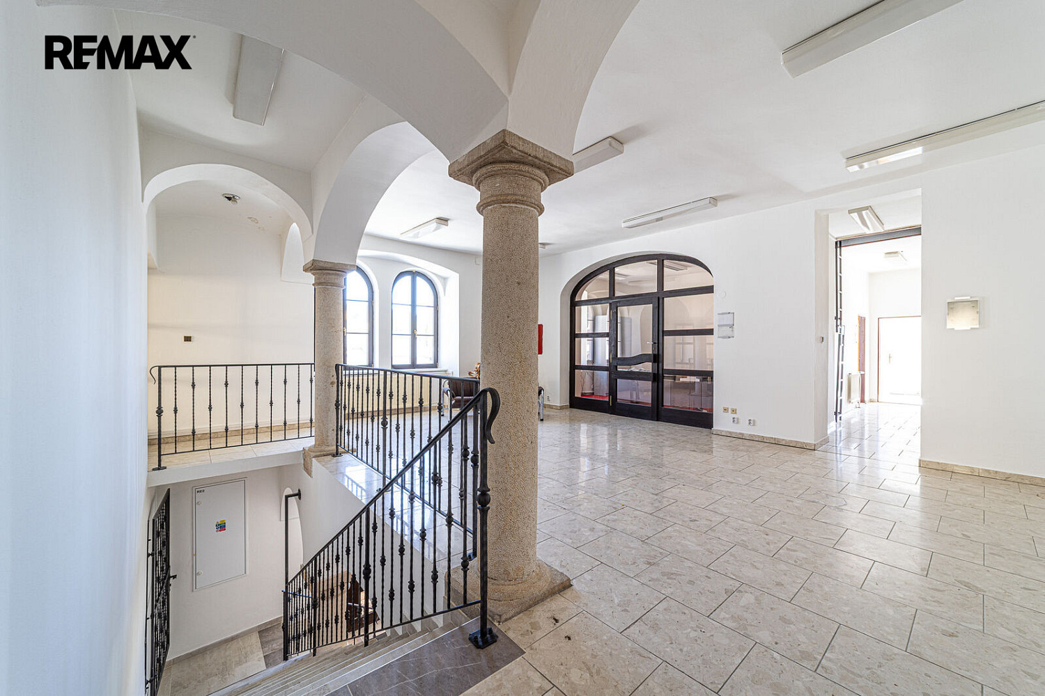 Prodej obchodních prostor 519 m² – fotografie 2