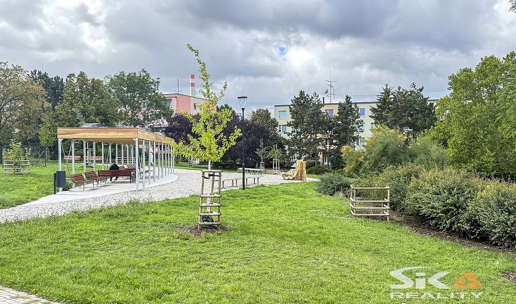 Prodej bytu 1+kk 34 m², Louny – náhled fotky 23