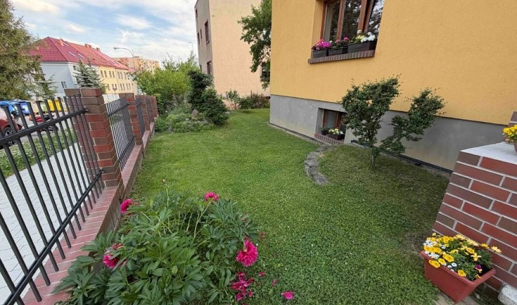 Prodej domu 330 m², Jihlava – náhled fotky 38