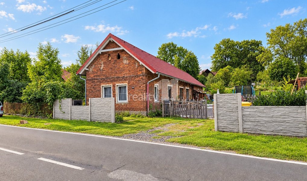 Prodej domu 114 m² s pozemkem 1 800 m², Vinary – náhled fotky 24