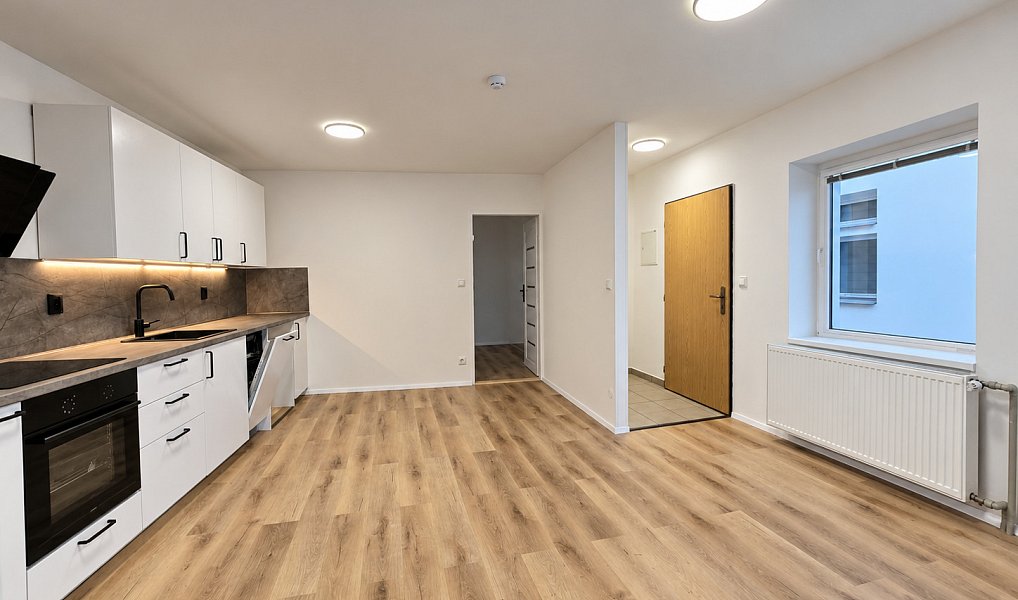 Pronájem bytu 2+kk 40 m², Žatec – náhled fotky 3