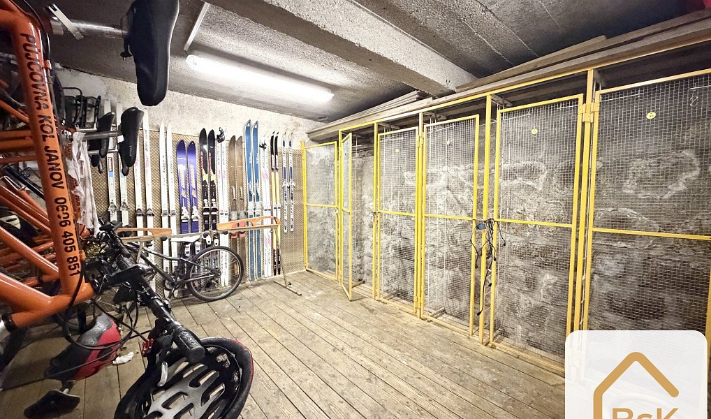 Prodej ubytovacího objektu 185 m², Janov nad Nisou – náhled fotky 16