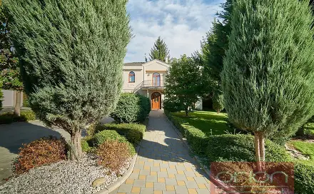 Pronájem domu 243 m² s pozemkem 328 m², Nebušická, Praha 6 - Nebušice