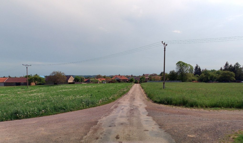 Prodej stavebního pozemku 6 061 m², Studnice – náhled fotky 3