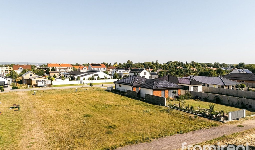 Prodej stavebního pozemku 726 m², Cvrčovice – náhled fotky 4