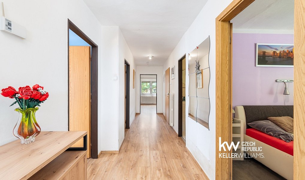 Prodej domu 281 m² s pozemkem 1 484 m², Černošice – náhled fotky 10