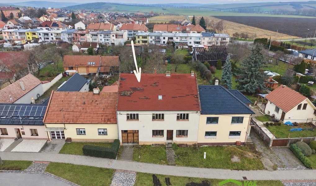 Prodej domu 205 m² s pozemkem 1 350 m², Bánov – náhled fotky 3