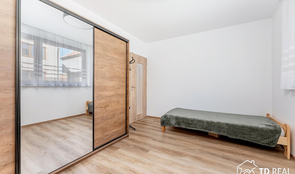 Prodej domu 207 m² s pozemkem 1 077 m², Syrovice – náhled fotky 40