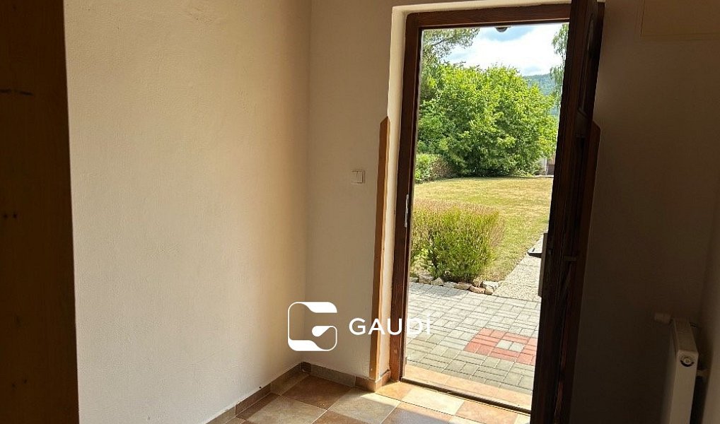 Pronájem domu 60 m² s pozemkem 790 m², Řevnice – náhled fotky 2