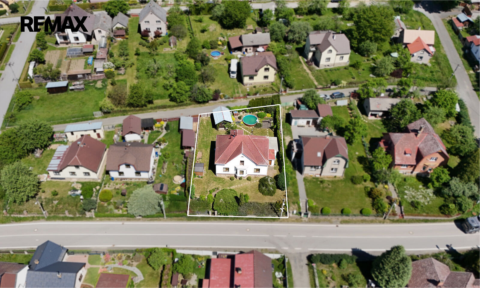 Prodej domu 129 m² s pozemkem 882 m² – fotografie 2