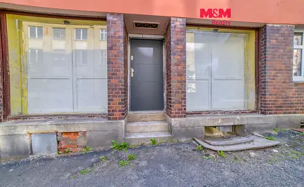 Prodej obchodních prostor 94 m², Nádražní, Aš, okres Cheb